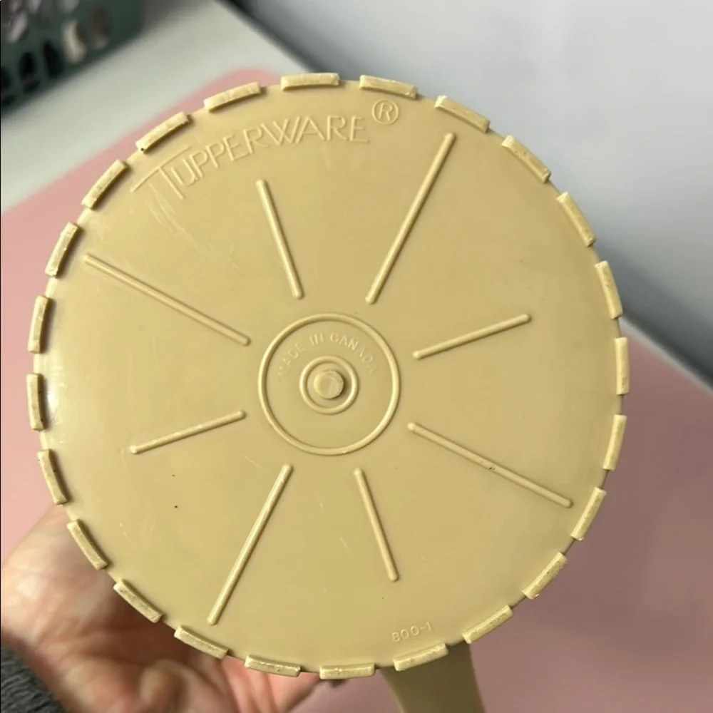 Tupperware Juice Pitcher - Picture 3 of 7